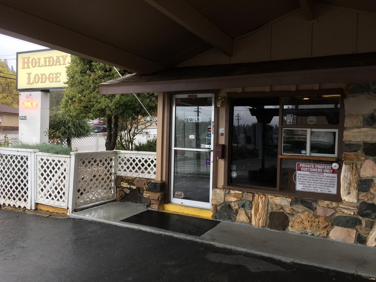 Holiday Lodge Grass Valley Exterior photo